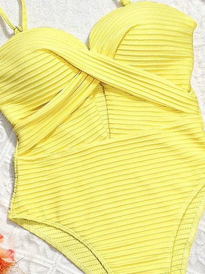 Close-up of the ribbed textured fabric